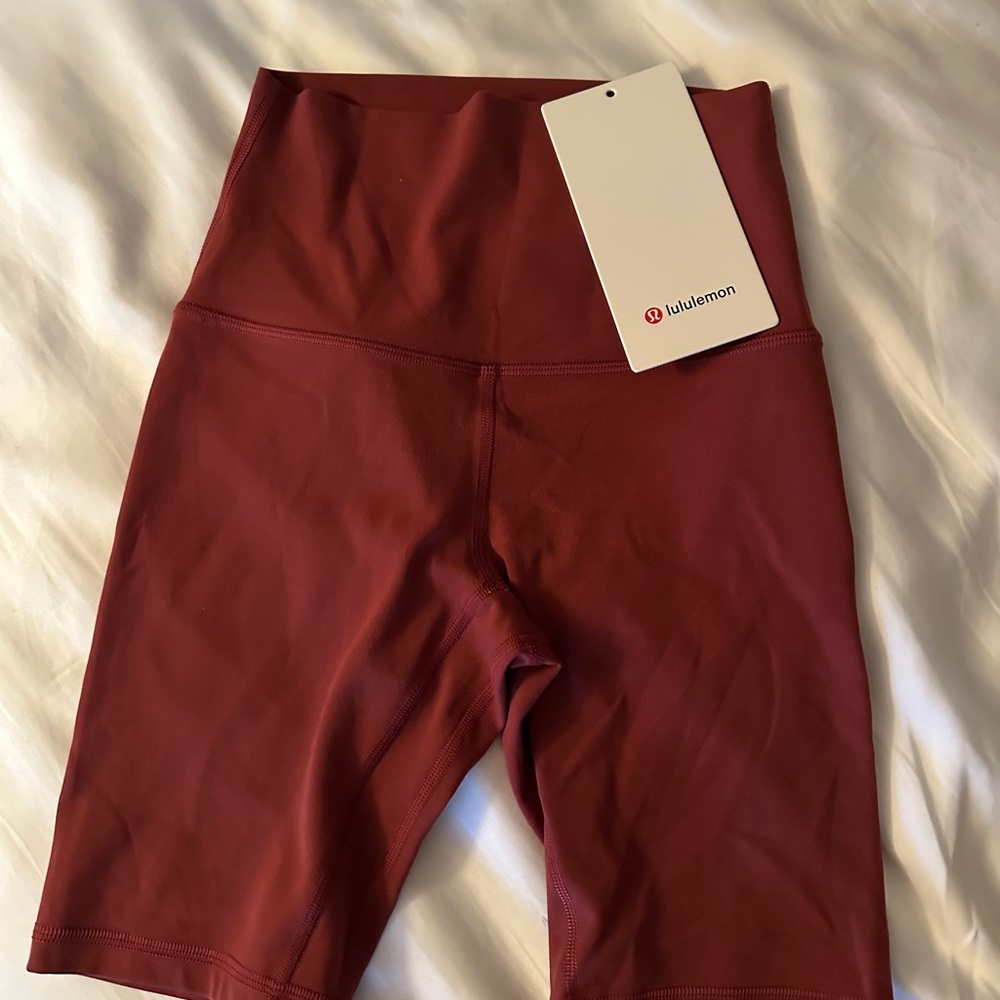 lululemon athletica Women's Bike Shorts - mauve